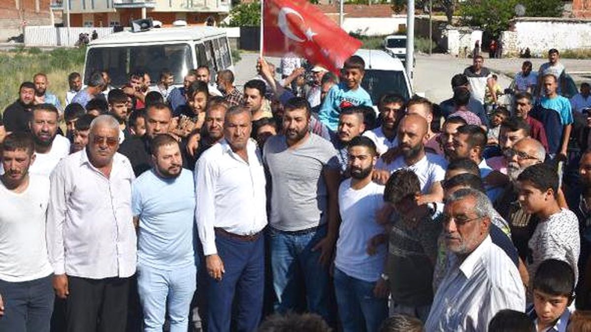 Uyuşturucuya Karşı Mücadele Başlatan Mahalle Sakinleri Artık Ecelleriyle Ölmek İstiyor