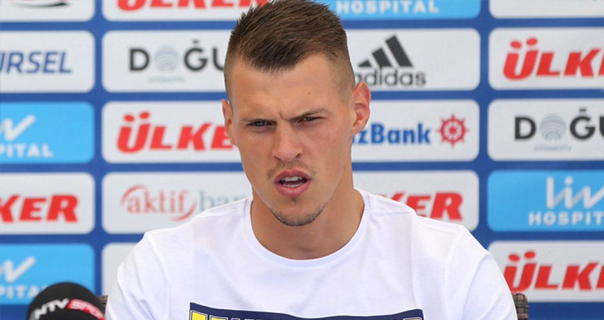 Martin Skrtel: Mehmet Ekici İdmanda Yaptıklarıyla Beni Şaşırtıyor