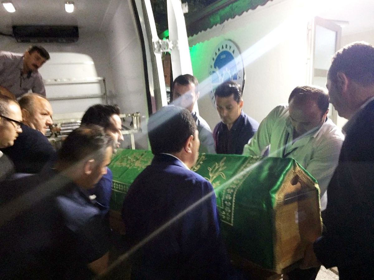 Katledilen Suriyeli Hamile Kadının ve Bebeğinin Cenazesi Sakarya'ya Getirildi