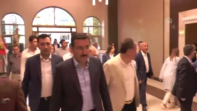 Bakan Tüfenkci Nikah Şahitliği Yaptı Bakan Tüfenkci Nikah Şahitliği Yaptı