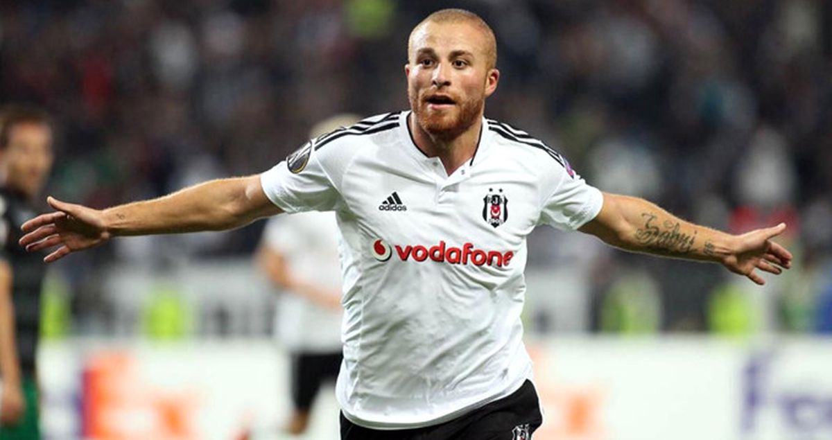 Beşiktaş'ta Sakatlanan Gökhan Töre, 3 Ay Sahalardan Uzak Kalacak