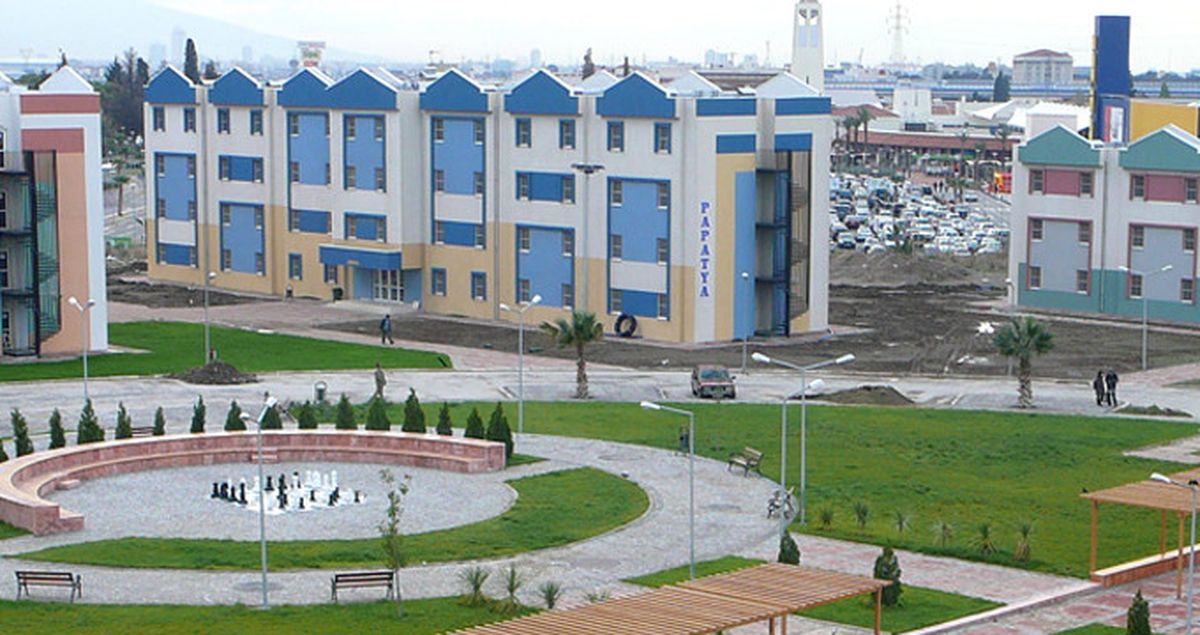 Ege Üniversitesi'nde Bağışla Tam Not Vereceğini Açıklayan Profesör Görevden Alındı
