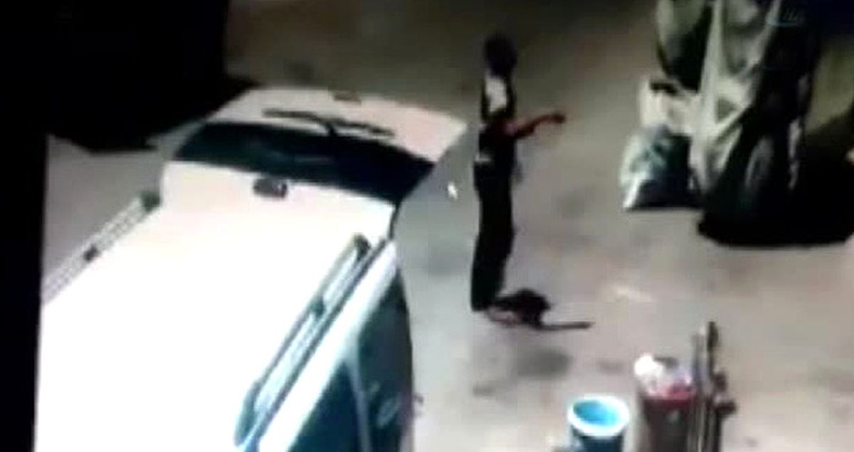 Suriyeli Ailenin Yaşadığı Bina Başlarına Yıkıldı