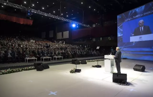 Başbakan Binali Yıldırım: 'Kıbrıs Adası Etrafındaki Hidrokarbon Kaynaklarının Her İki Tarafa Ait... Başbakan Binali Yıldırım: 'Kıbrıs Adası Etrafındaki Hidrokarbon Kaynaklarının Her İki Tarafa Ait...