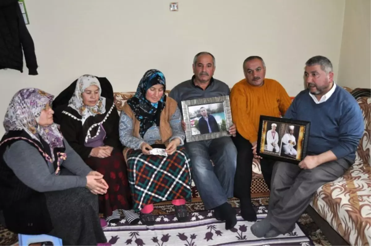 Bir Oğlum Daha Var, O da Gider'