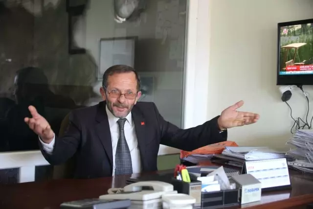 Cinayet Zanlısı CHP'li İlçe Başkanı ve Oğlu Tutuklandı Cinayet Zanlısı CHP'li İlçe Başkanı ve Oğlu Tutuklandı