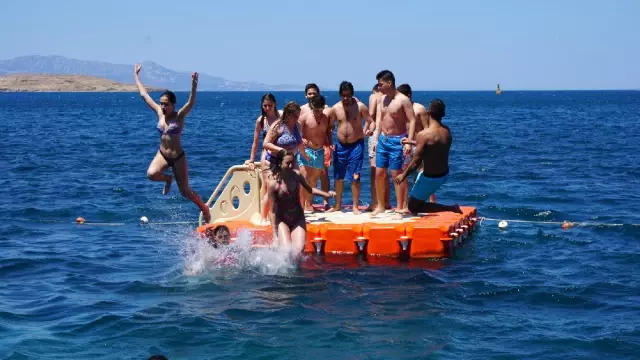 Gençlik Yaz Kampı Foça'da Başladı