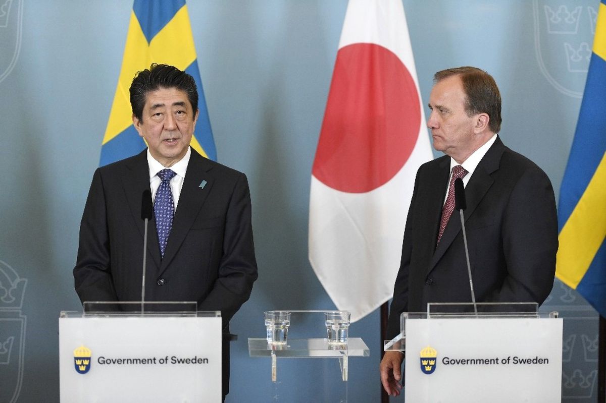 Japonya Başbakanı Abe, İsveç'i Ziyaret Etti