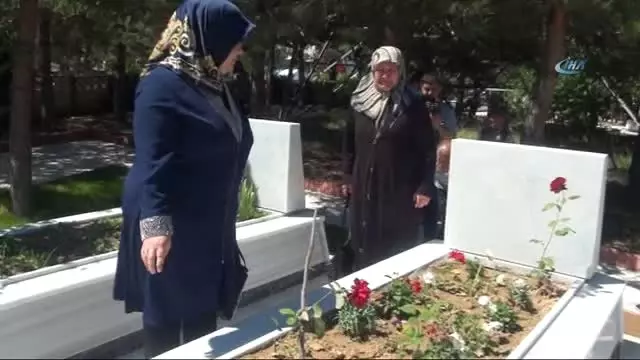 15 Temmuz Şehidinin Annesi: Fetö'cülerin Bu Vatanda Yaşamaya Hakları Yok
