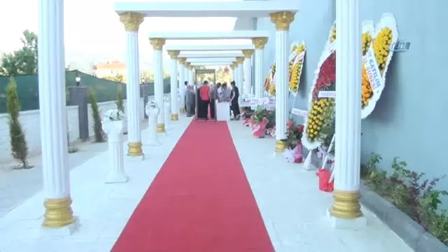 Cumhurbaşkanlığı Sözcüsü İbrahim Kalın'ın Mutlu Günü Cumhurbaşkanlığı Sözcüsü İbrahim Kalın'ın Mutlu Günü