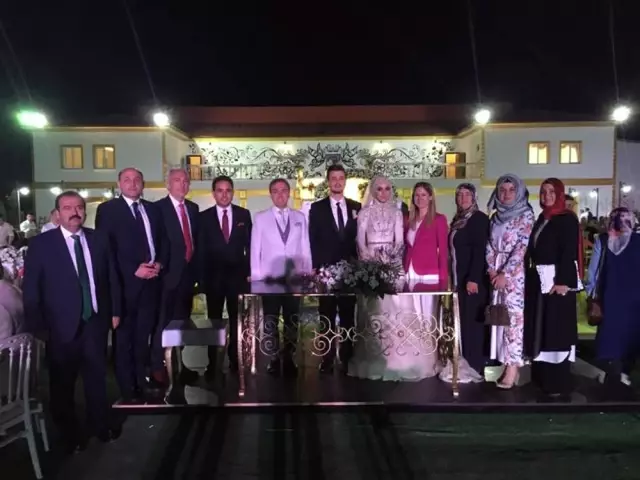 Cumhurbaşkanlığı Sözcüsü Ibrahim Kalın'ın Mutlu Günü Cumhurbaşkanlığı Sözcüsü Ibrahim Kalın'ın Mutlu Günü