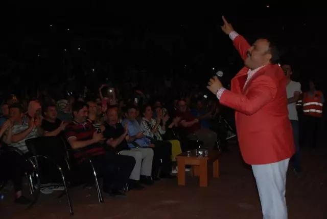 Gediz'de Bülent Serttaş Konseri