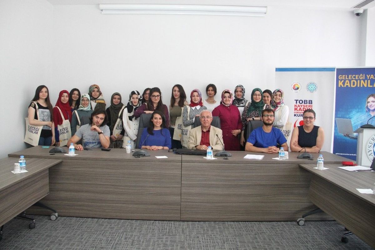 Geleceği Yazan Kadınlar Projesi Kto'da Başarı ile Tamamlandı
