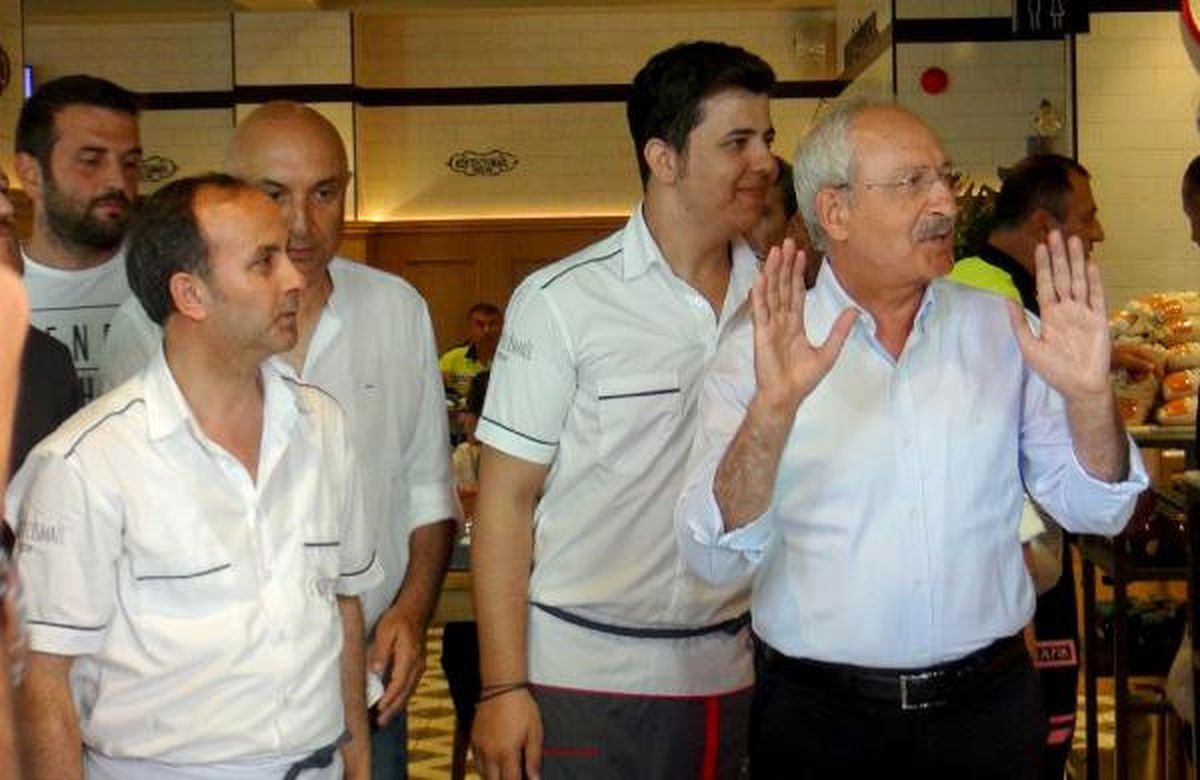 Kılıçdaroğlu, Adapazarı'nda Islama Köfte Yedi