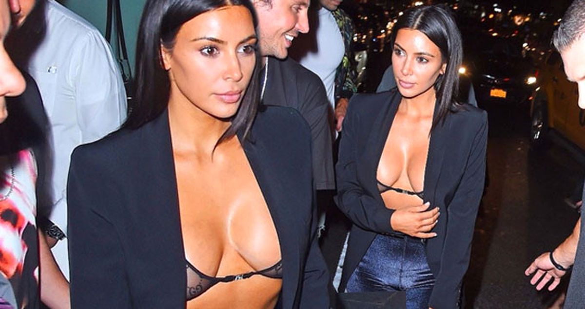 Kim Kardashian Sütyenle Yemeğe Gitti