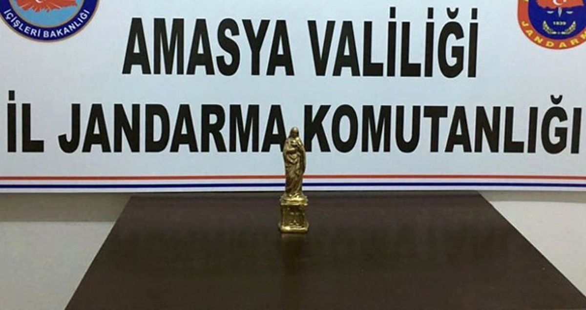 Önceden Gömdükleri Meryem Ana Heykelciğini Gerçek Diye Yutturmaya Çalıştılar