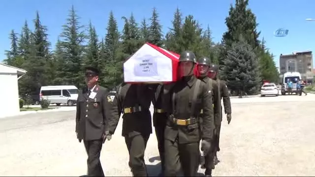 Şehit Erin Cenazesi Memleketine Gönderildi Şehit Erin Cenazesi Memleketine Gönderildi