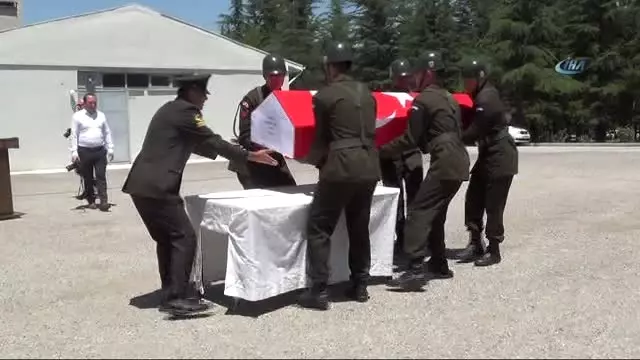 Şehit Erin Cenazesi Memleketine Gönderildi Şehit Erin Cenazesi Memleketine Gönderildi