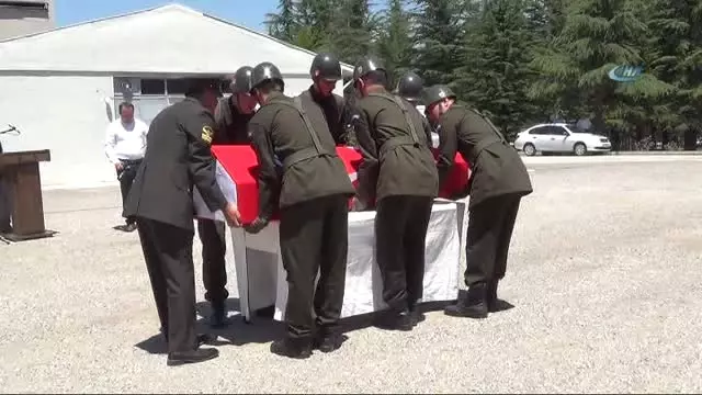 Şehit Erin Cenazesi Memleketine Gönderildi Şehit Erin Cenazesi Memleketine Gönderildi