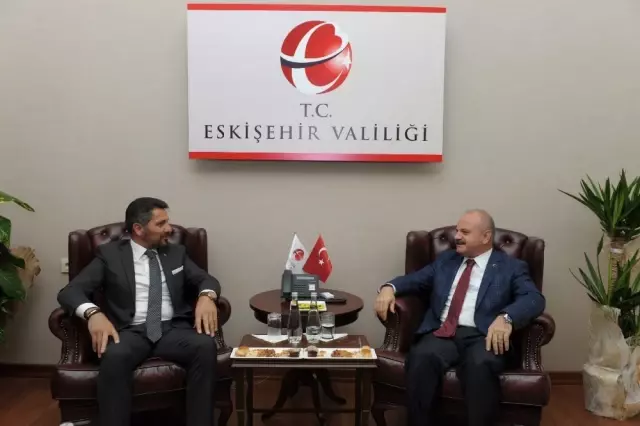 Vali Çakacak, İlçe Belediye Başkanlarını Makamında Kabul Etti Vali Çakacak, İlçe Belediye Başkanlarını Makamında Kabul Etti
