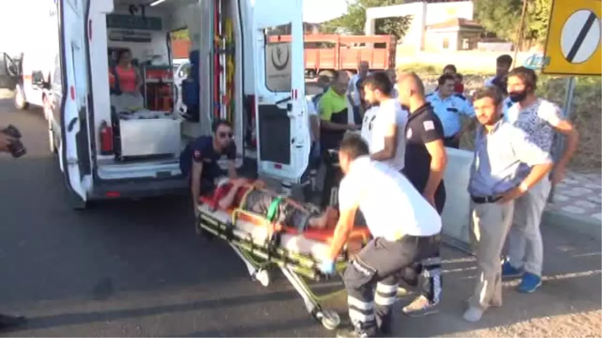 Takla Atan Araçtan Yara Almadan Kurtuldular