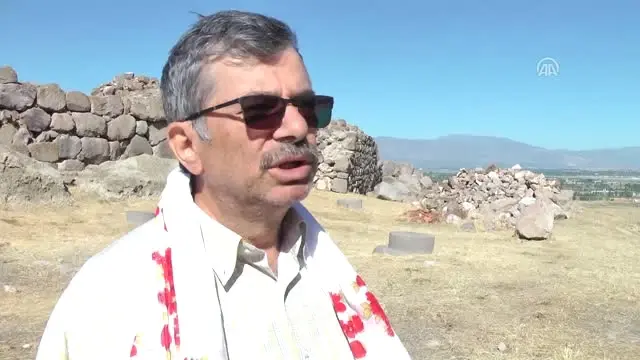 Tarihi Altıntepe Kalesi'nde Kazı Çalışması