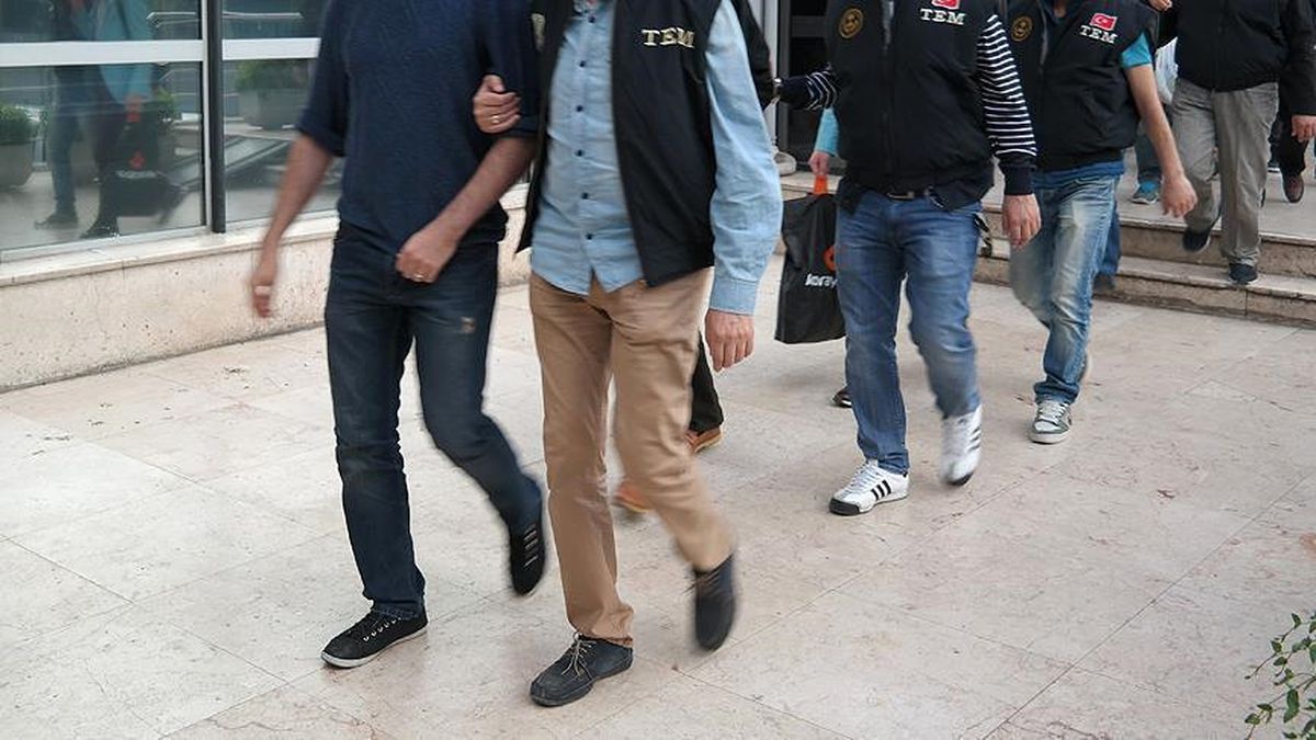 Ankara'da Vatandaşın Tapu Bilgilerini Memurlardan Alan Çete Çökertildi