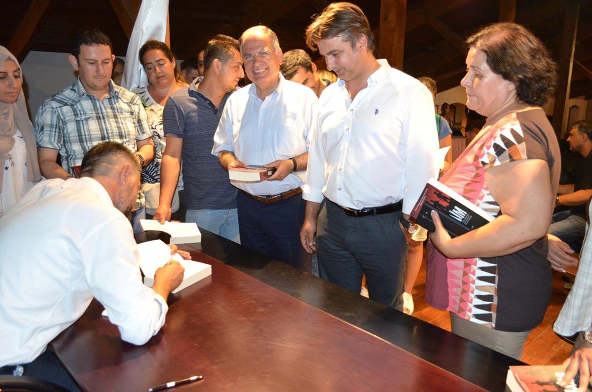 İbrahim Becer Okurlarıyla Buluştu