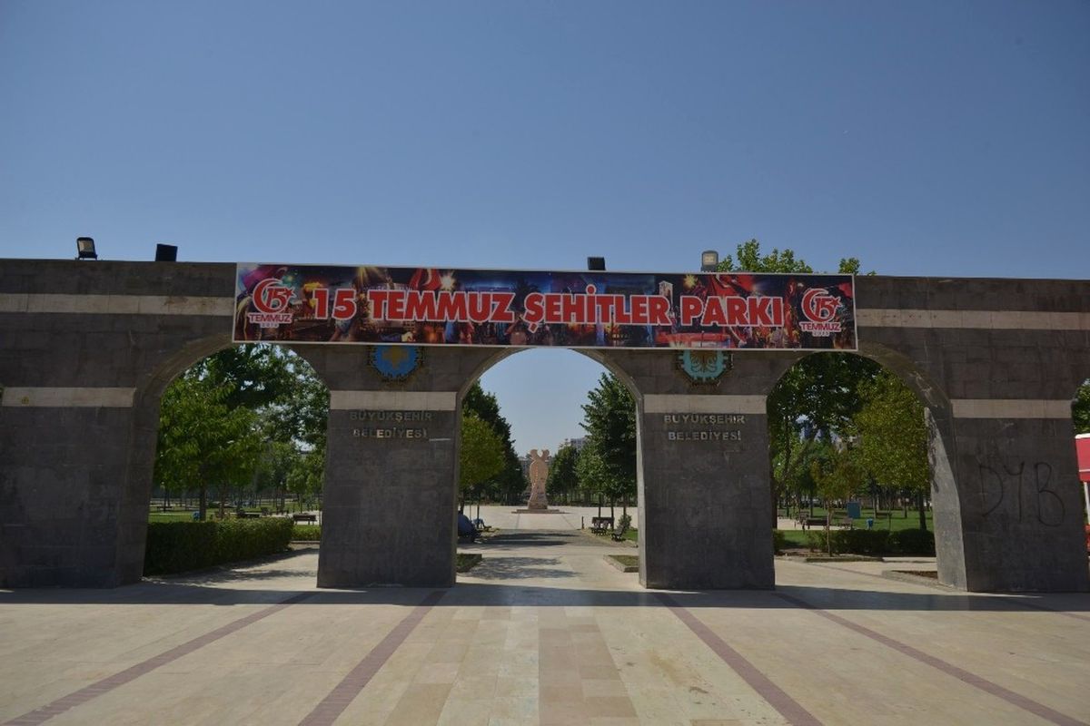 Parkoman'ın İsmi 15 Temmuz Şehitler Parkı Olarak Değiştirildi