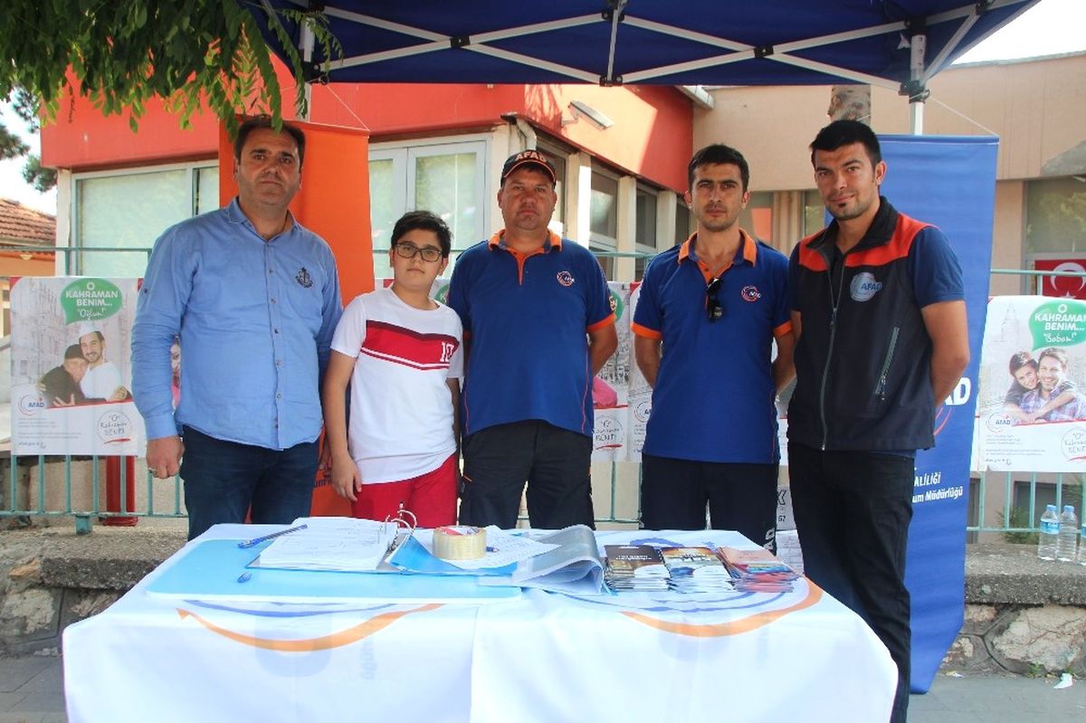 Afad Bilecik İl Müdürlüğü 'O Kahraman Benim' Projesi Kapsamında Stant Kurdu