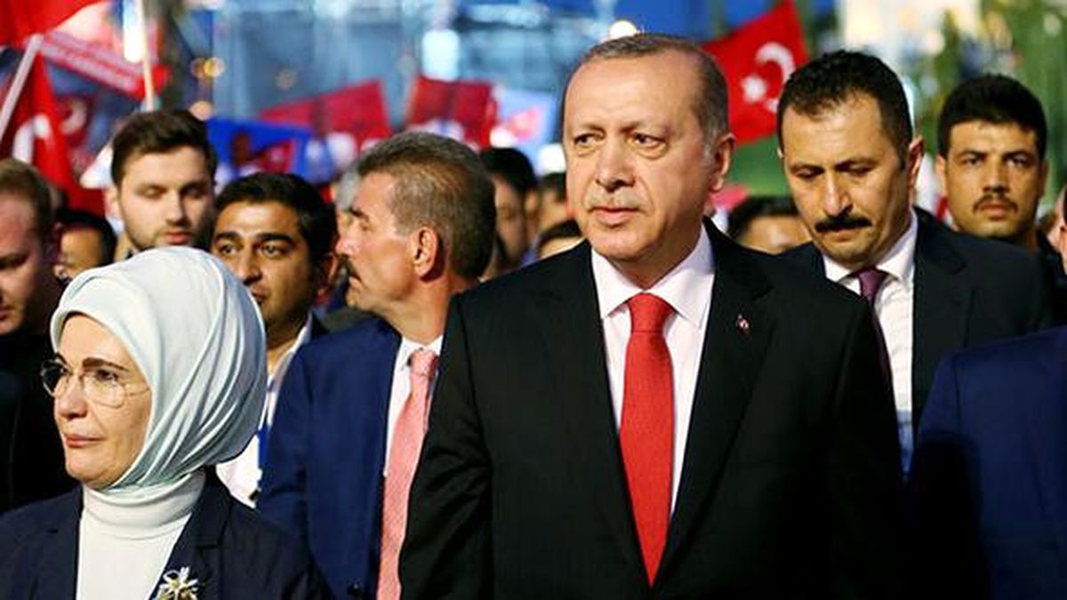 Cumhurbaşkanı Erdoğan, 15 Temmuz Şehidinin İkizini Yanına Koruma Olarak Aldı
