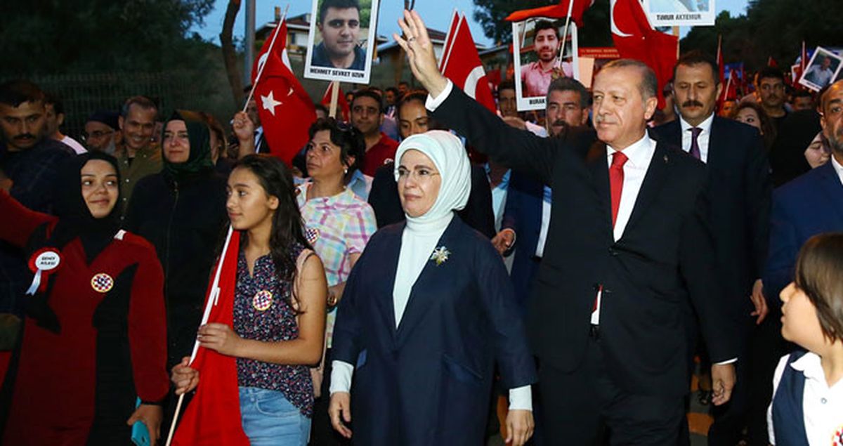 Cumhurbaşkanı Erdoğan Şehitler Köprüsü'de