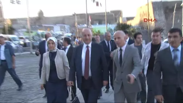 Erzurum Tarihi Çifte Minareli Medresede Anlamlı Yemek Erzurum Tarihi Çifte Minareli Medresede Anlamlı Yemek