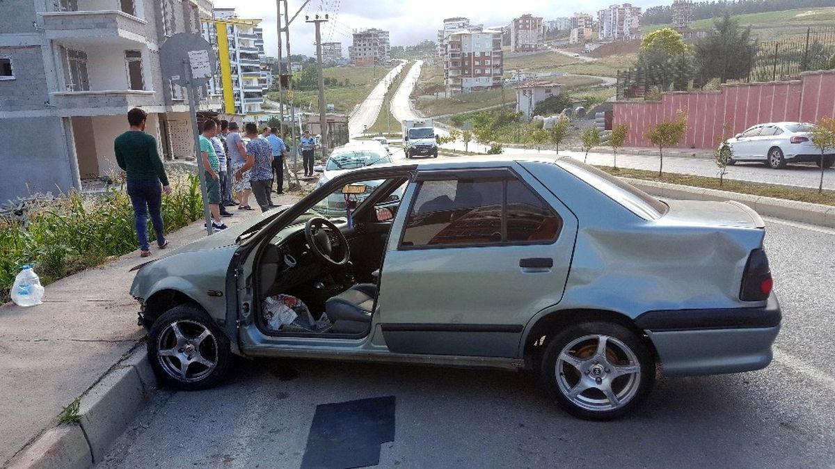 Aracıyla Kaza Yapıp Kaçan Sürücü, Yine Kaza Yaparak Hastanelik Oldu