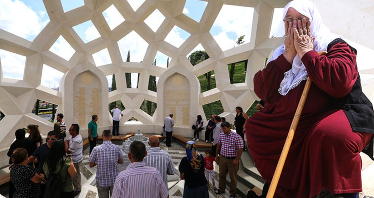 Şehitler Anıtı'na Vatandaşlardan Büyük İlgi