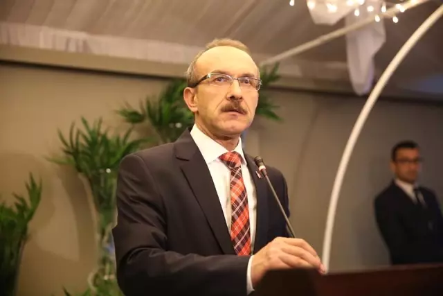 Vali Yavuz: