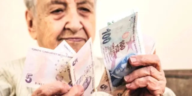 2 Çocuklu Emekliye 270 Lira Aile Yardımı