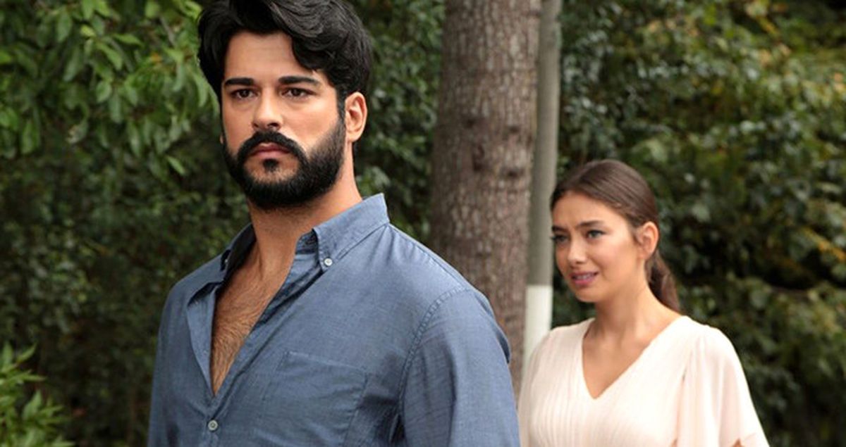 Burak Özçivit Film Setinden Yaptığı Paylaşımla Kafaları Karıştırdı