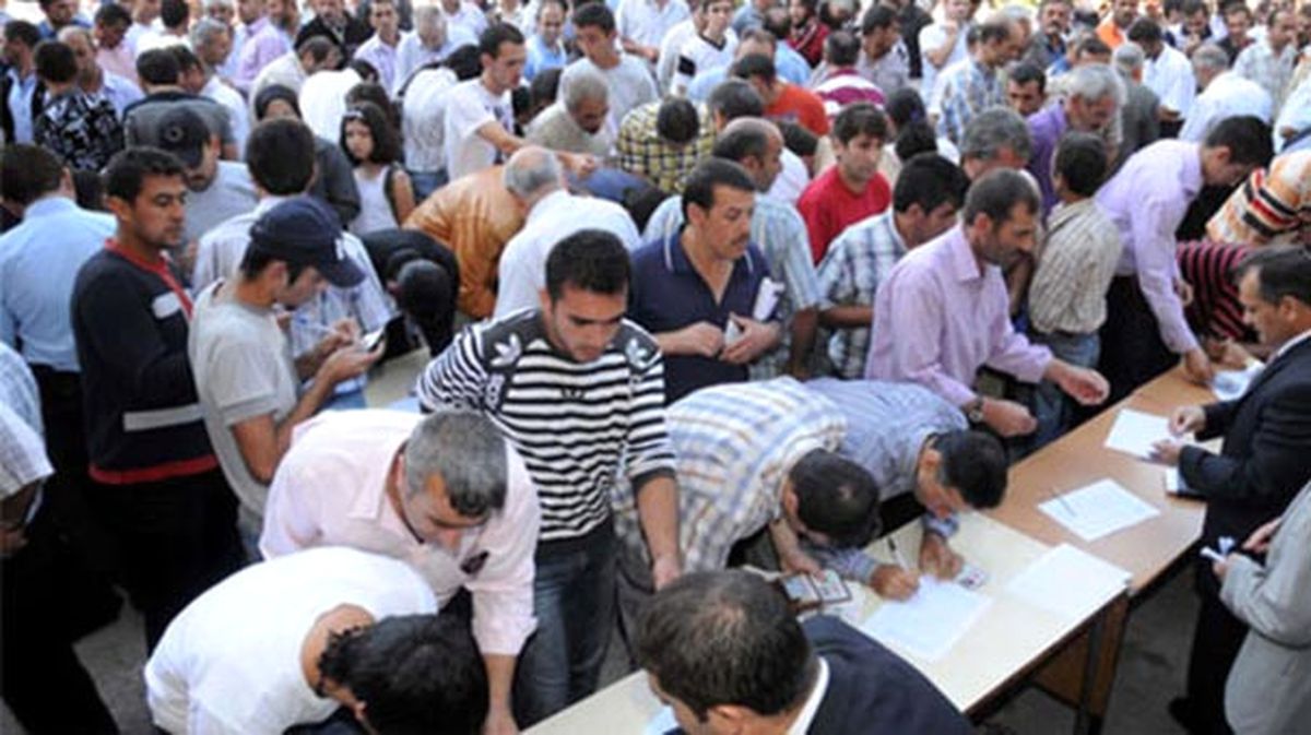 İşsizlik Gerileyerek Yüzde 10,5 Seviyesinde Gerçekleşti