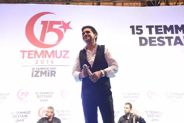 İzmir'de Nöbet Devam Ediyor