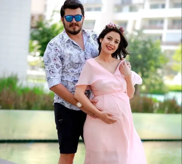 Kısmetse Olur'da Evlenen Batuhan ve Nur'un Bebekleri Dünyaya Geldi