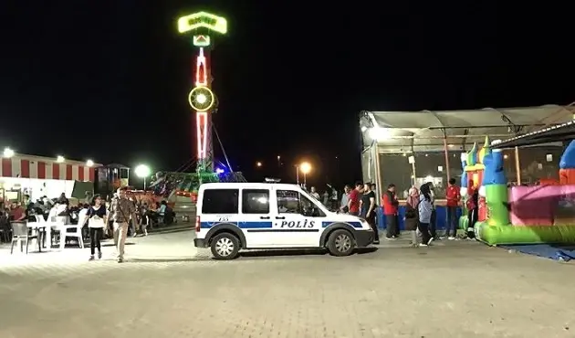 Lunaparktaki Eğlence Treninin Devrilmesi