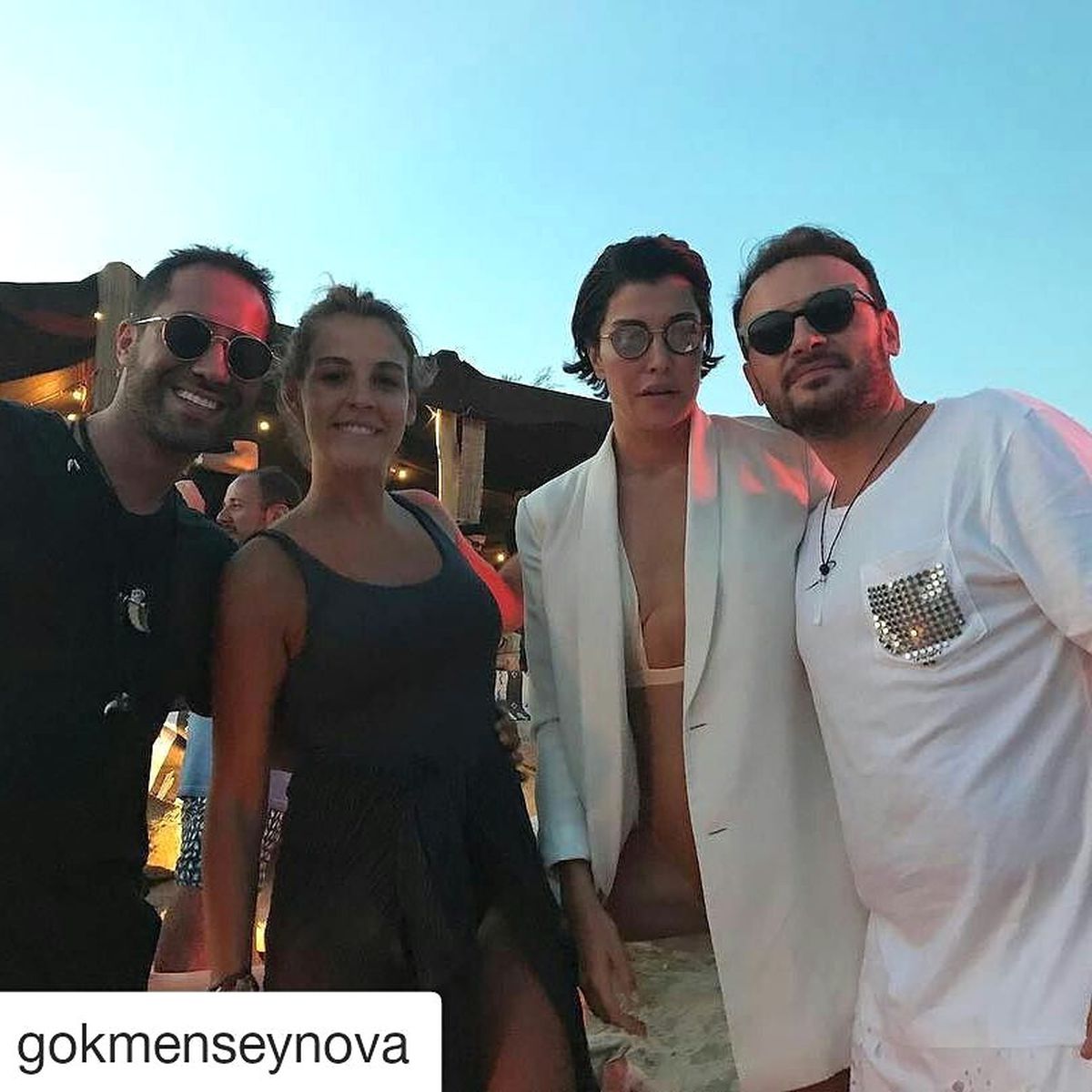 Photoshop'u Abartan Deniz Akkaya, Göğsü ve Eteğini Yok Etti
