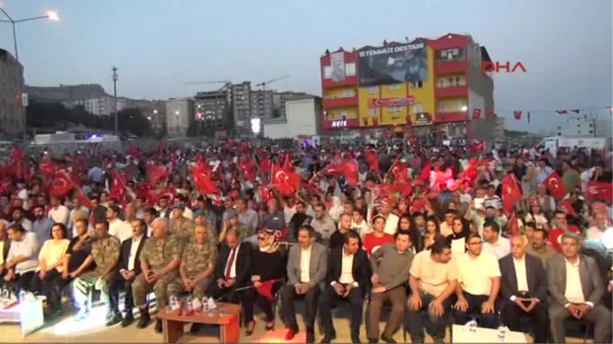 Şırnak'ta 15 Temmuz Için Polis, Asker ve Halk Kol Kola Yürüdü