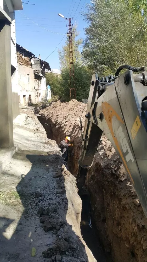Büyükşehir'den İlçelere Altyapı Yatırımı