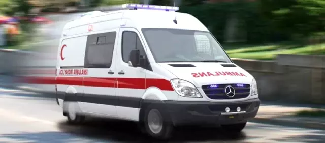 Kocaeli'de Trafik Kazası: 8 Yaralı