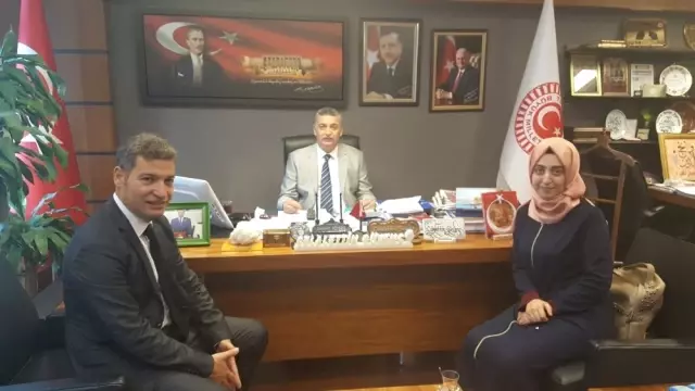 TBMM İçişleri Komisyonu Başkanı Güvenç, Lys Birincisi Beyza Gürbüz'ü Ağırladı TBMM İçişleri Komisyonu Başkanı Güvenç, Lys Birincisi Beyza Gürbüz'ü Ağırladı