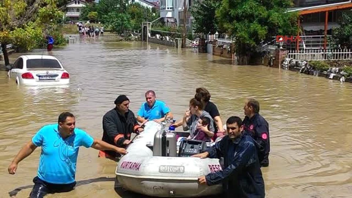 Afet Elektriksiz Bıraktı, Cihaza Bağlı Mert Botla Kurtarıldı