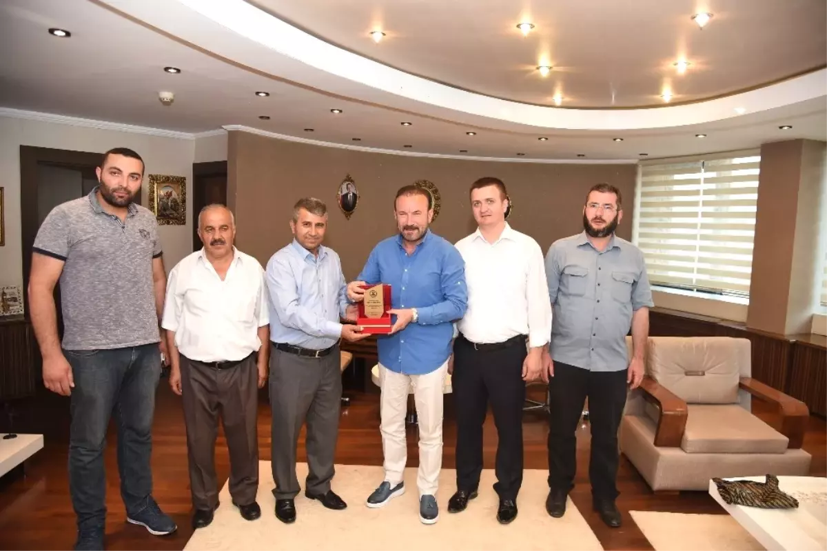 Başkan Doğan: 'Bakkallarımız Yaşasın İstiyoruz'