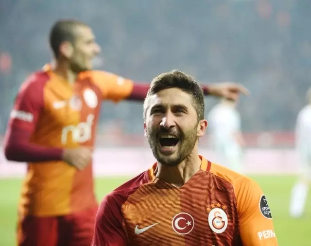 Göztepe'den Sabri Atağı Göztepe'den Sabri Atağı